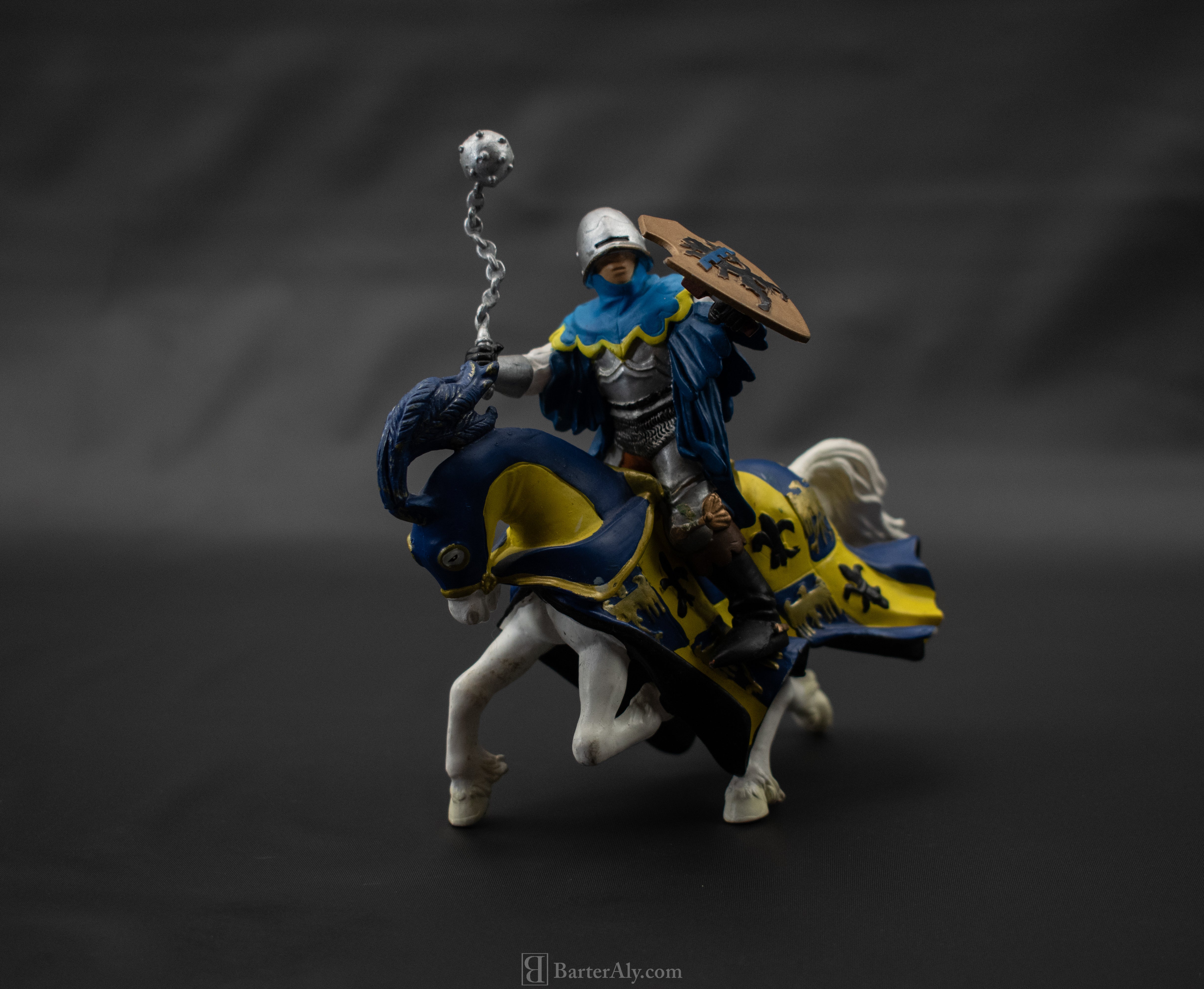 PAPO 2002 BLUE YELLOW Medieval Horse Figure w/ KNIGHT