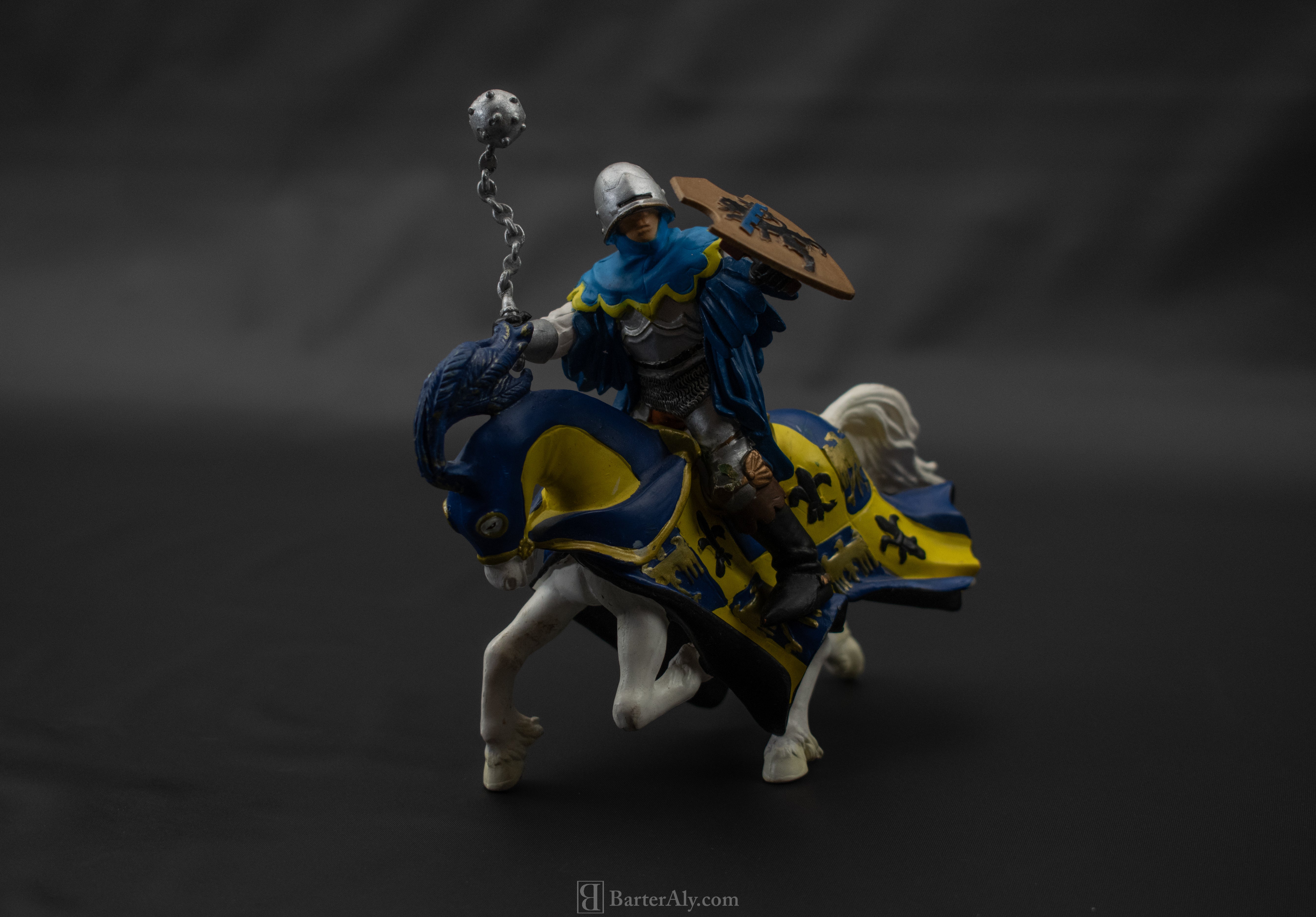 PAPO 2002 BLUE YELLOW Medieval Horse Figure w/ KNIGHT