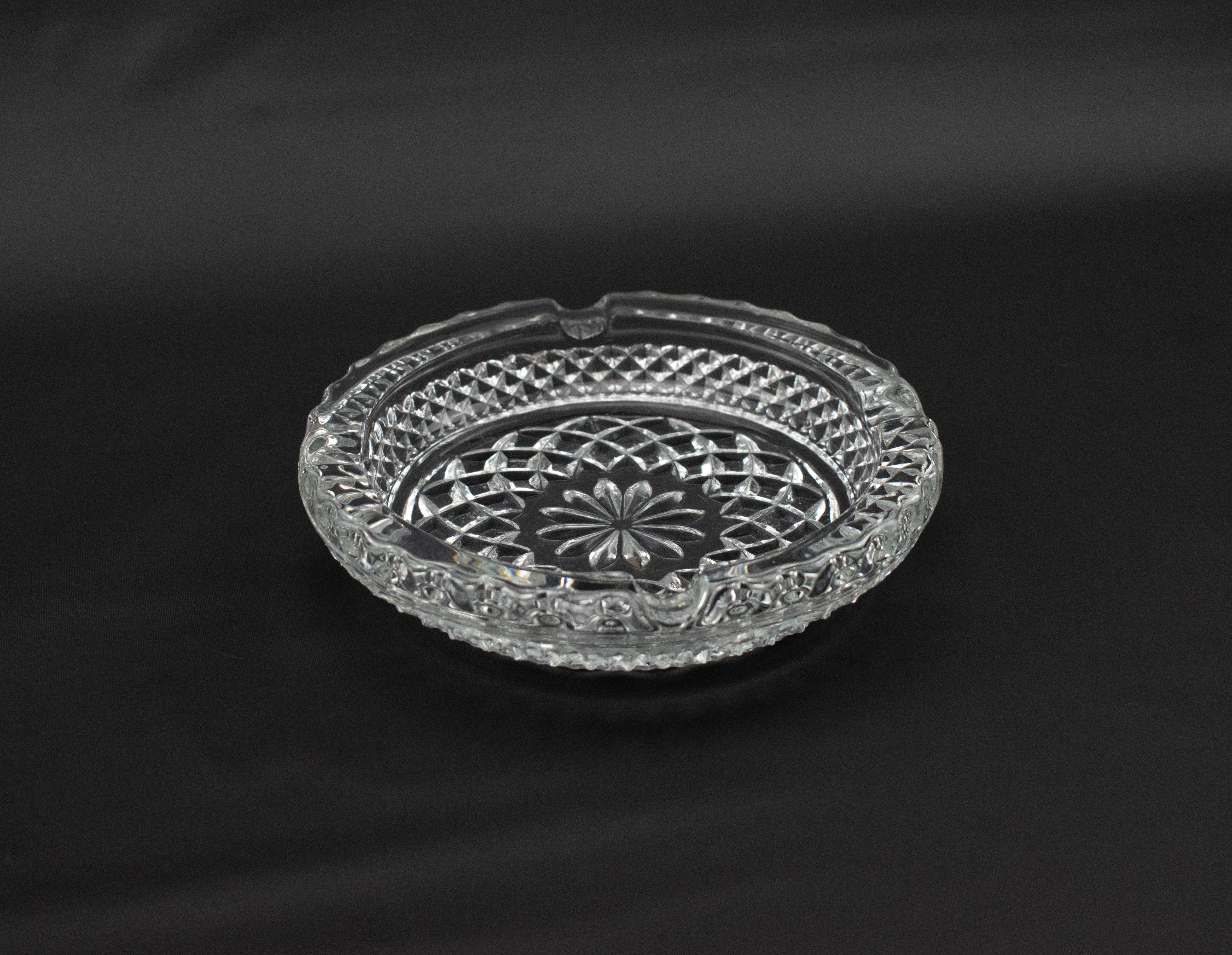 Ashtray Glass Clear Ash Bowl Smoking Used 5 Inch Crystal Decorative Vintage