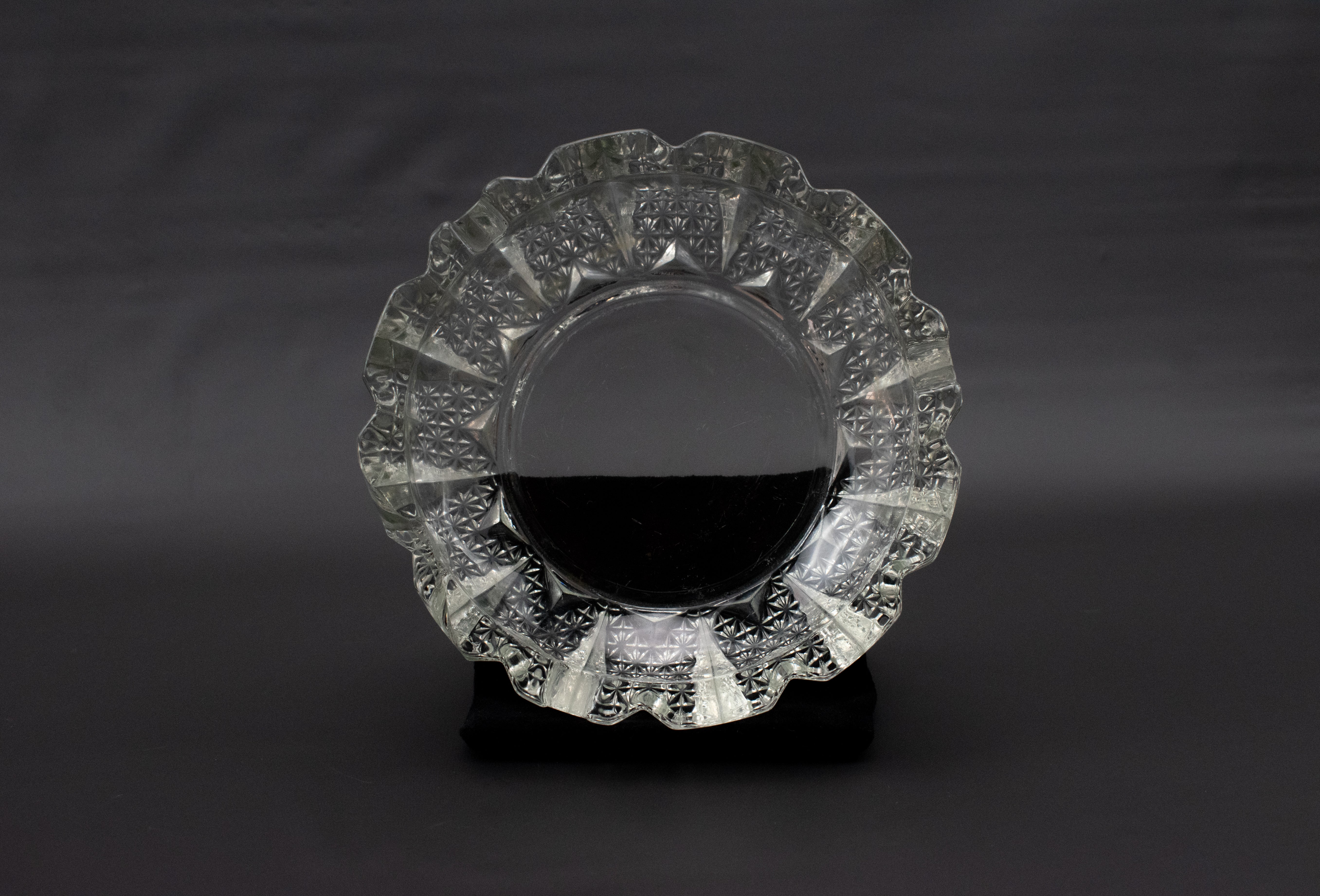 Clear Ashtray 6 inch Glass Circle Vintage Bar Table Ash Bowl