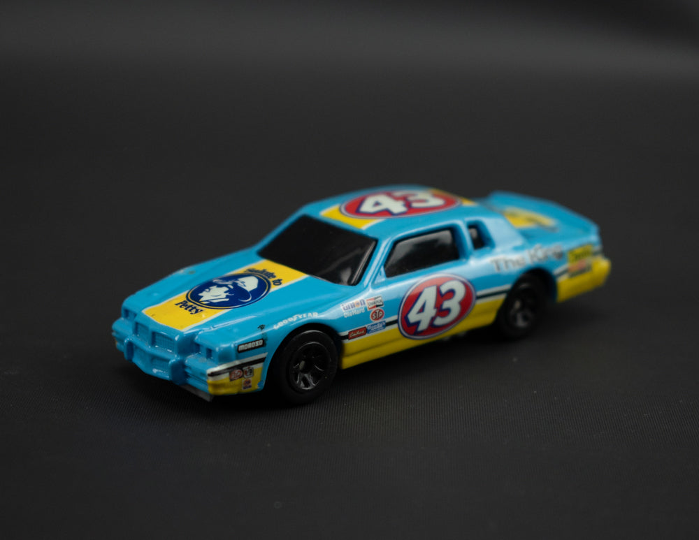 Diecast Nascar Car 1:64 Richard Petty #43 Blue Stock Car 2003