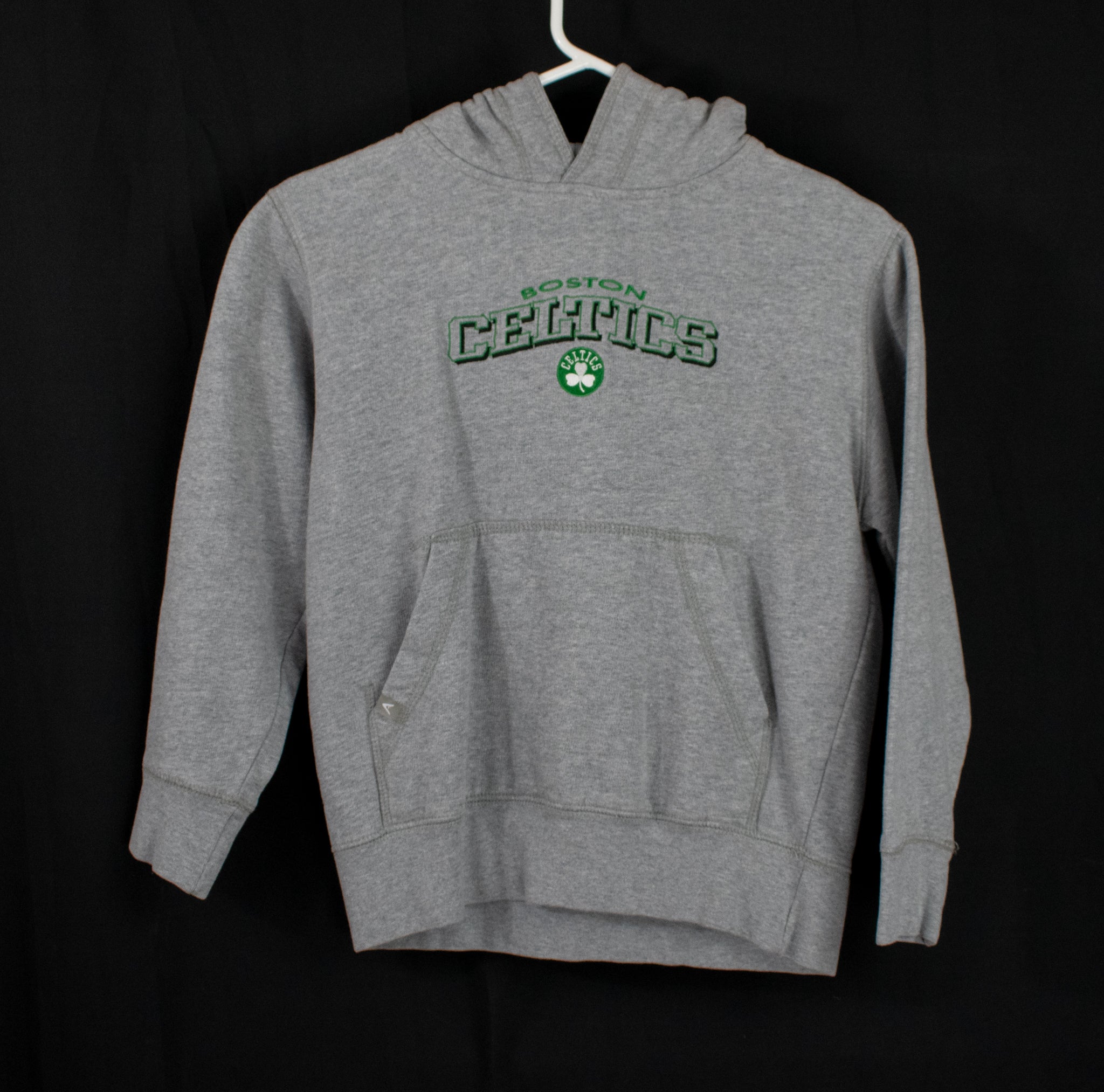 Boston Celtics NBA Basketball Hoodie Grey Kids Sweatshirt Medium Antigua