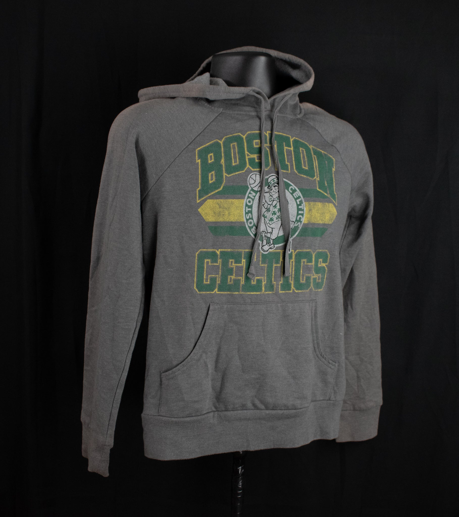 Boston Celtics Large Sweatshirt NBA Basketball Hoodie Gray Lightweight Hardwood Classics