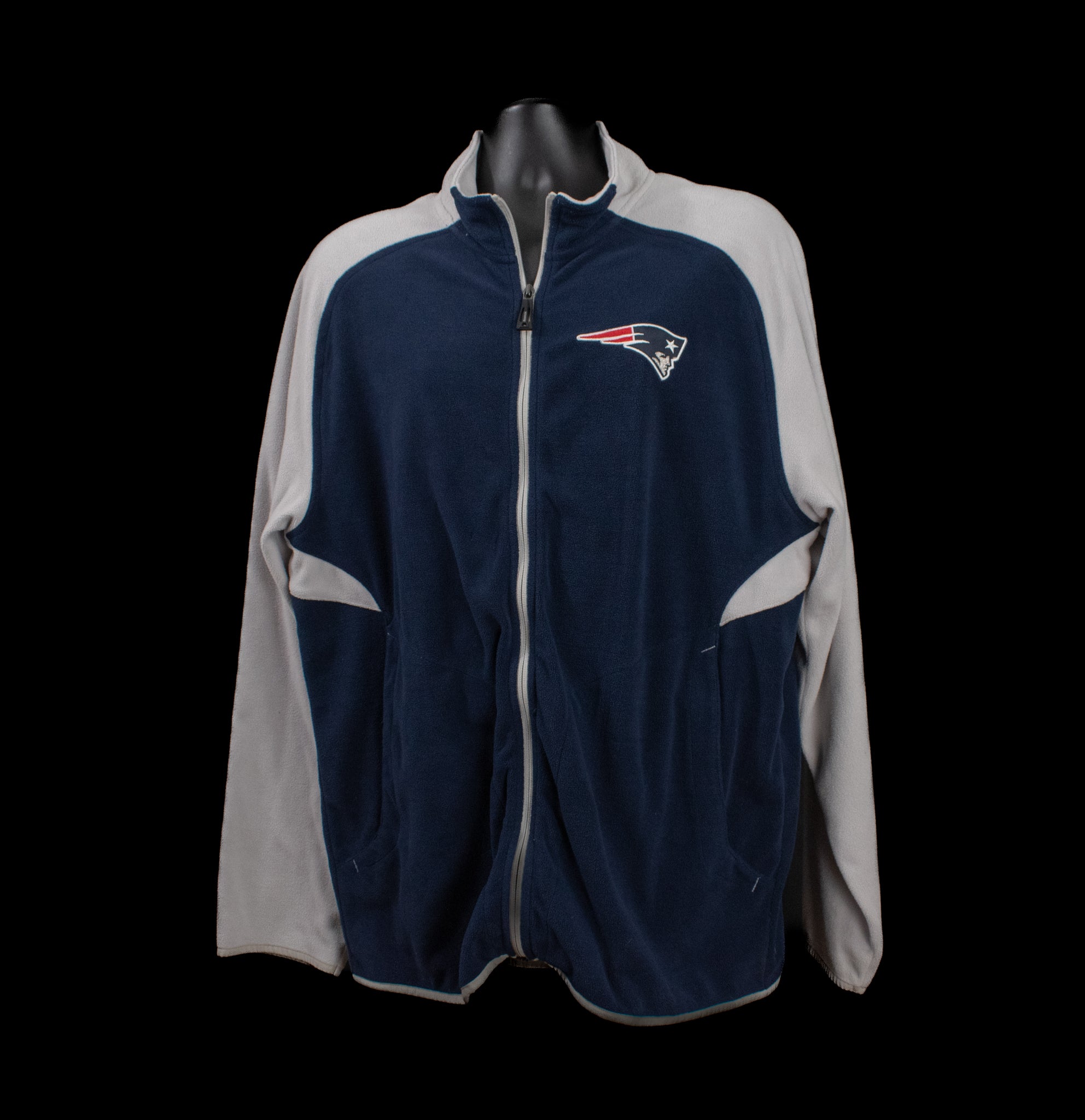 New England Patriots mens Fleece Jacket Soft Used NFL Football Large ZIP Up