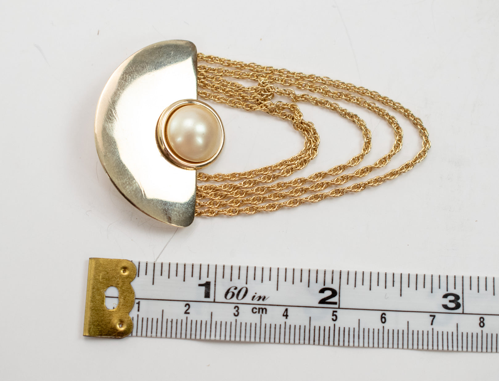 Brooch Pin Collectible Vintage Pin Used Pearl gold Pendant Hanging links