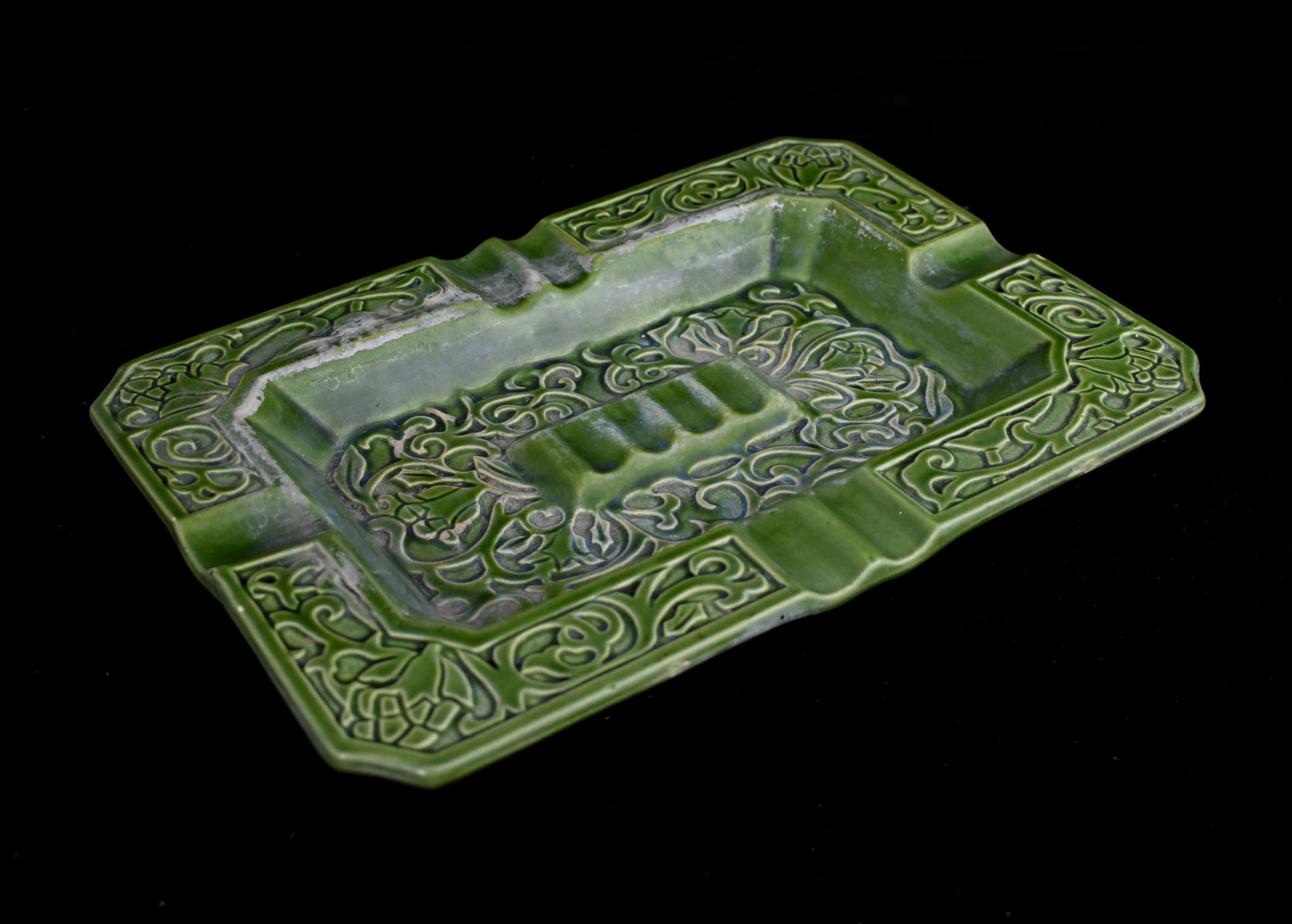 Ashtray Large Japan Made Ashtray Used 10 x 7 Leaf Green BoHo Design