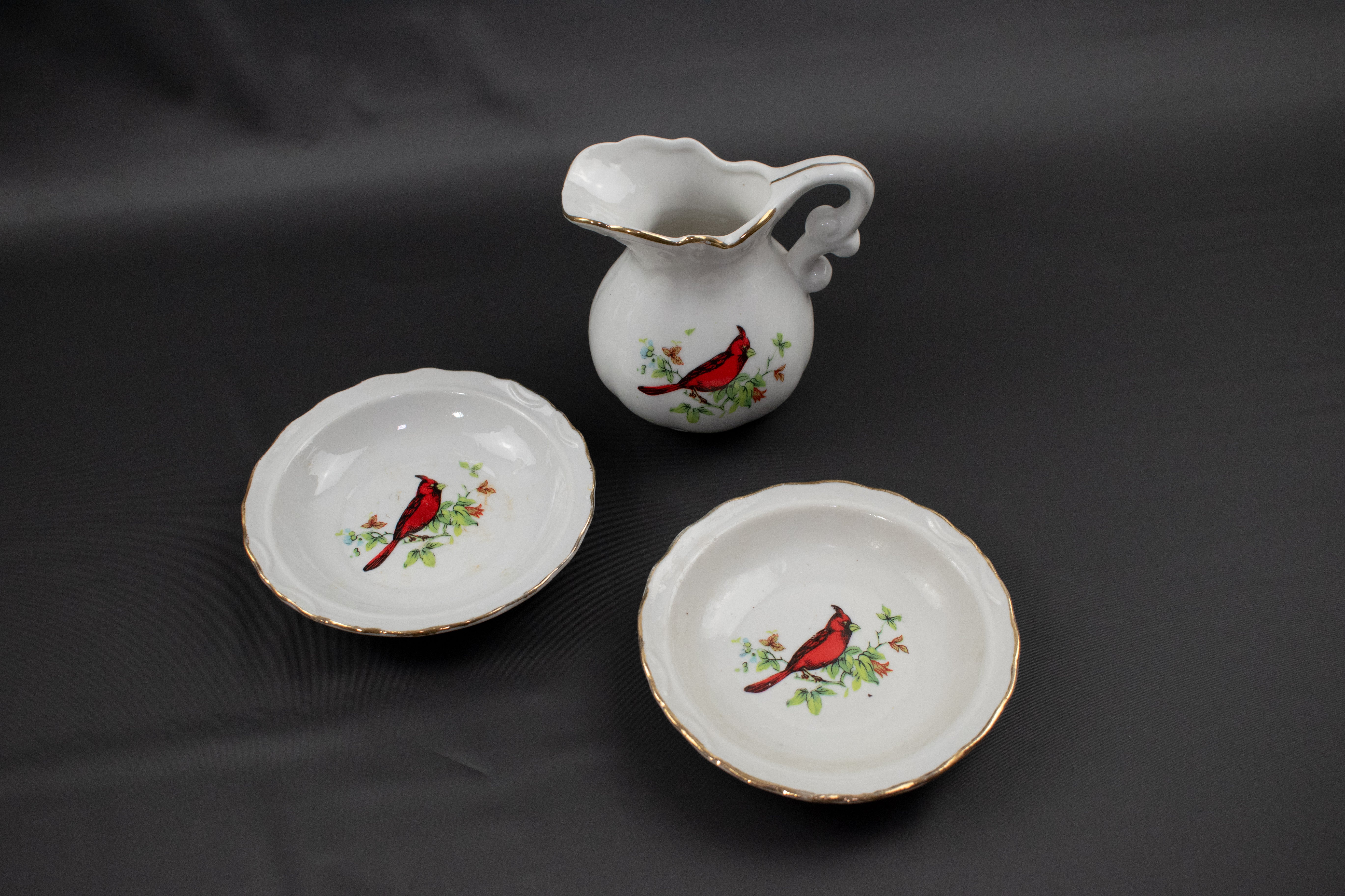 Cardinals Pottery Plates and Tea Cup White Red Cardinal Used