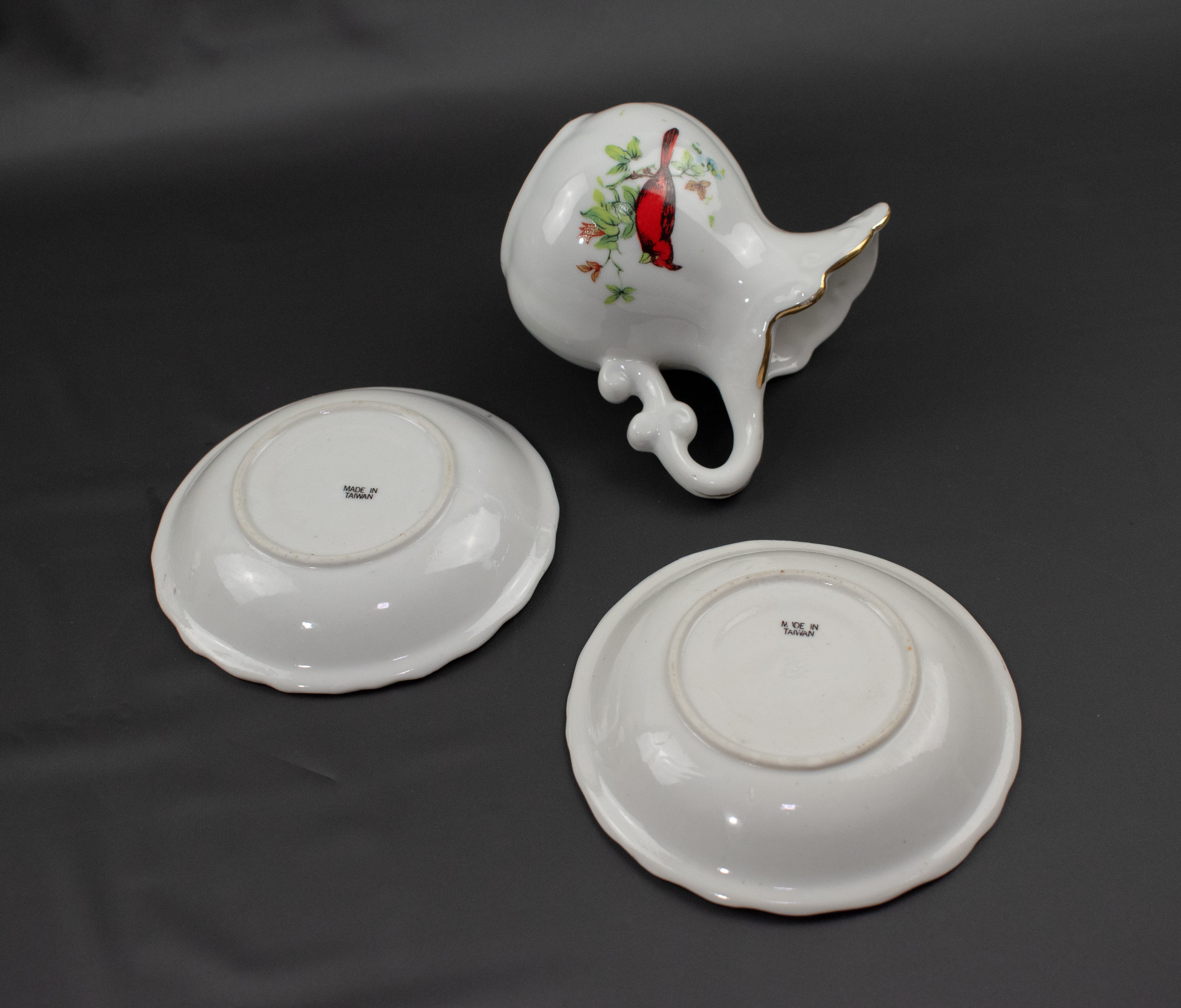 Cardinals Pottery Plates and Tea Cup White Red Cardinal Used