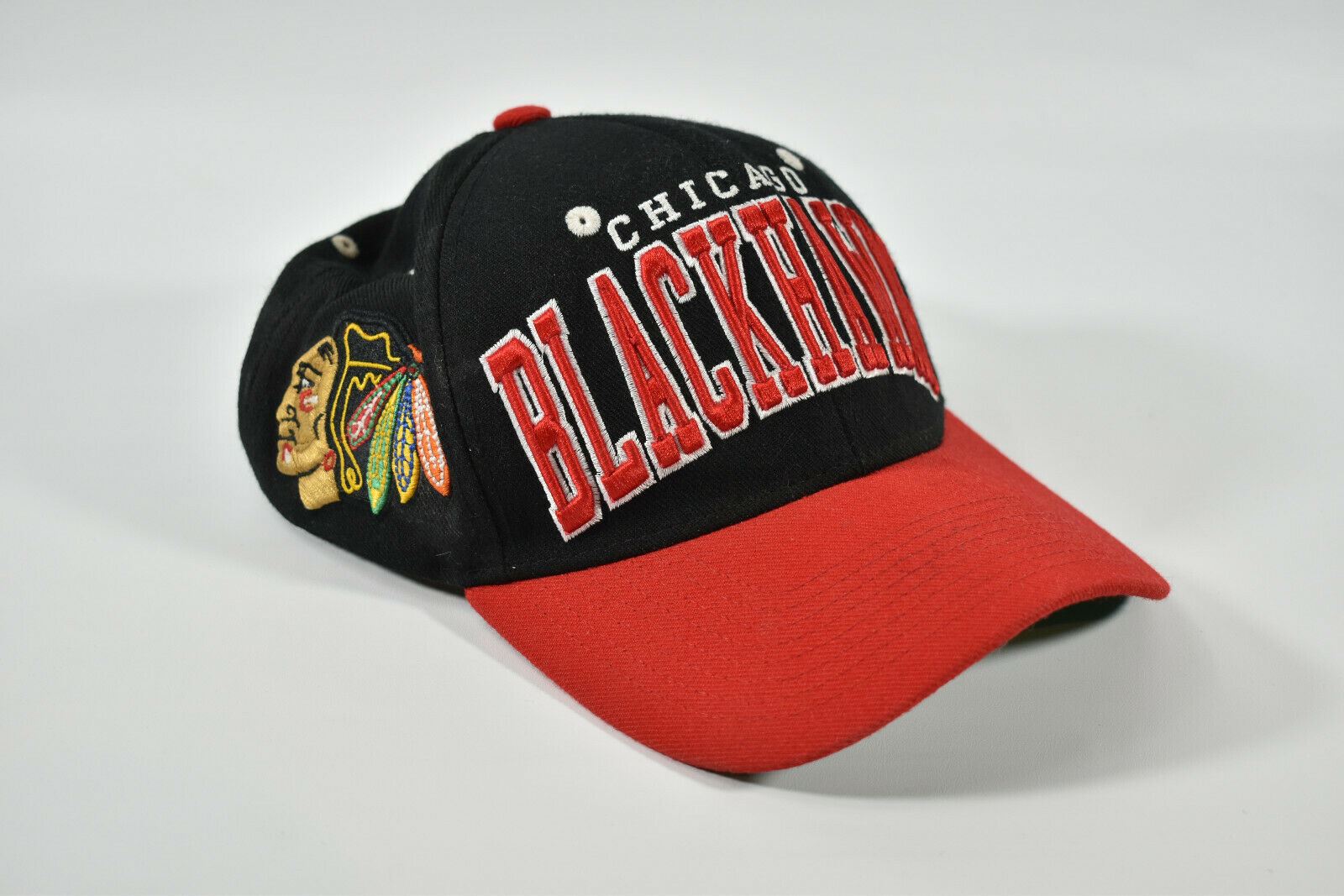 Chicago Black Hawks Snap Back Hockey Hat Black and Red