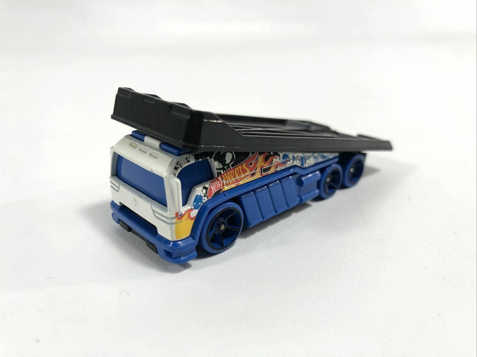 HOTWHEELS 2011 TEAM HW BACK SLIDER BLUE ! Loose