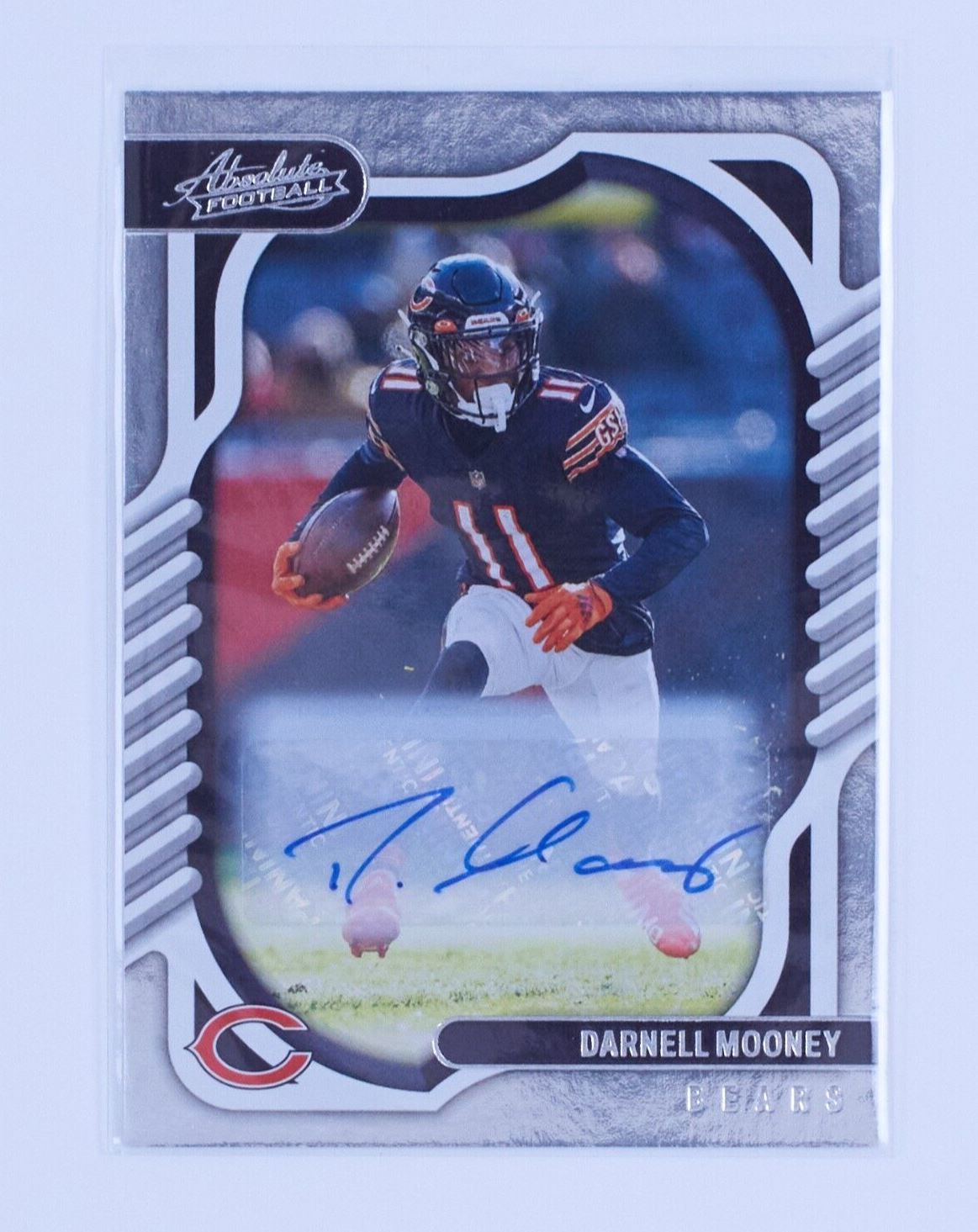 2022 Absolute Darnell Mooney Auto #14 Bears AW Chicago Bears Autograph