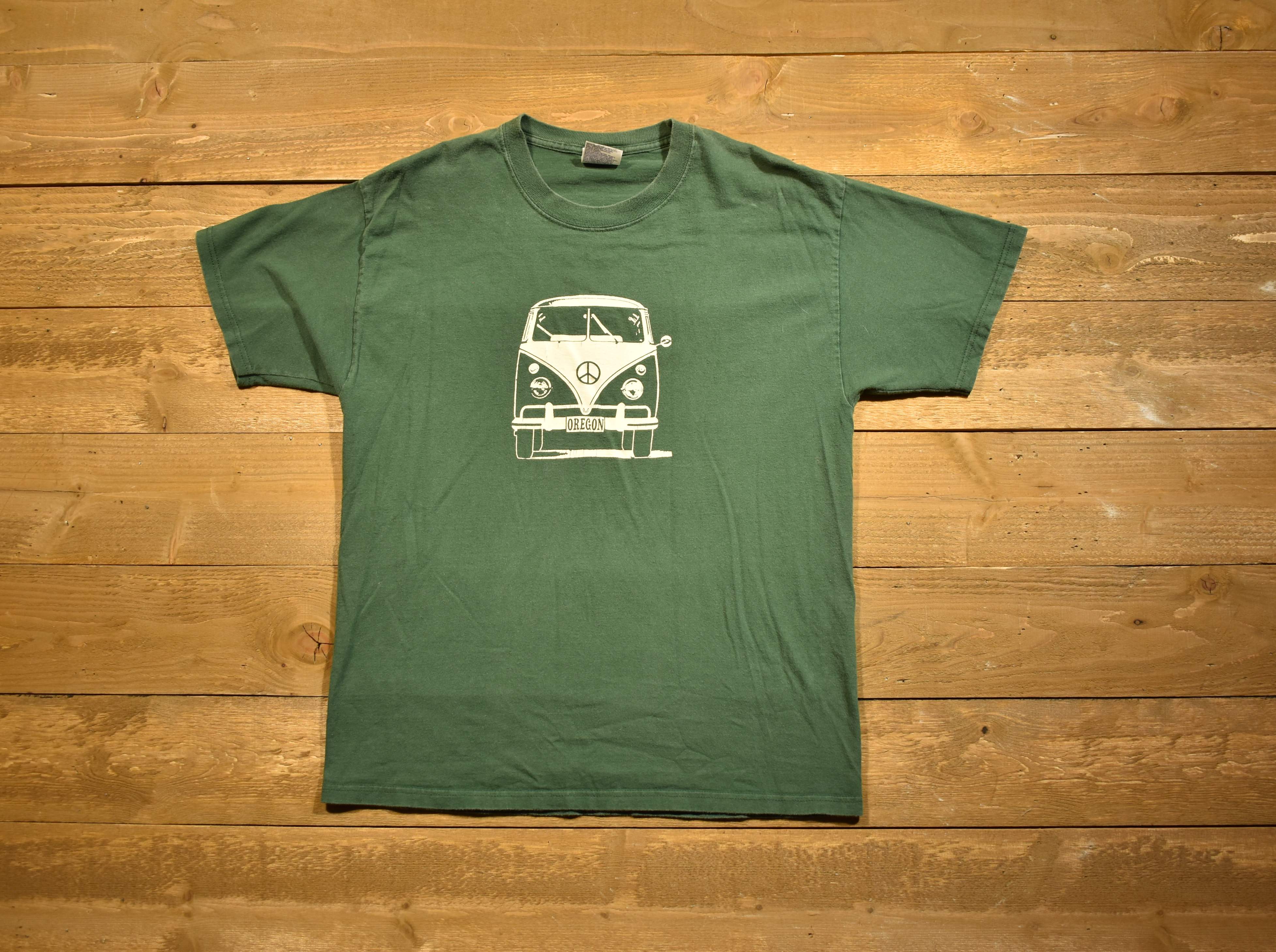 Volkswagen bus T-shirt large Oregon green used T-shirt