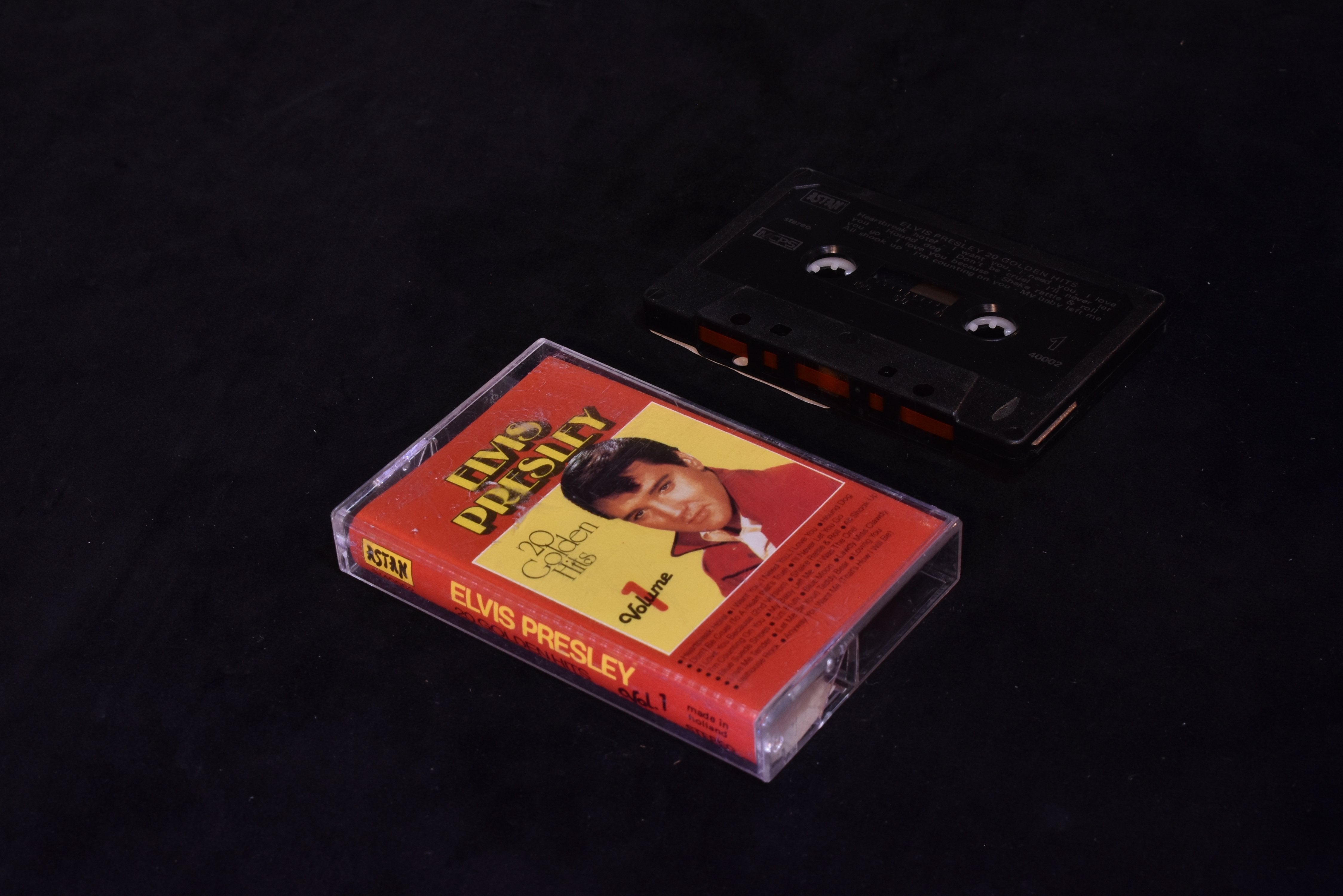 Elvis Presley cassette tape 20 golden hits volume one used tested works