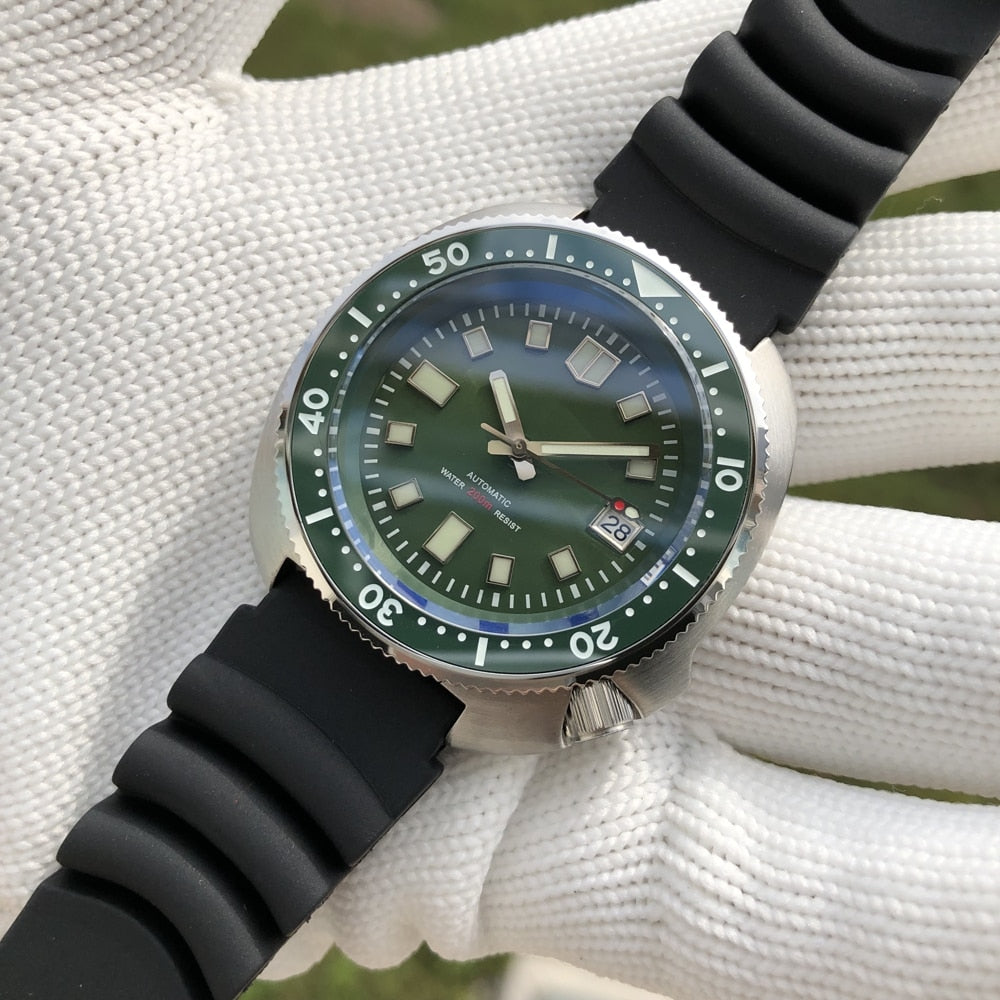 Steeldive SD1970 White Date Background 200M Wateproof NH35 6105 Turtle Automatic Dive Diver Watch