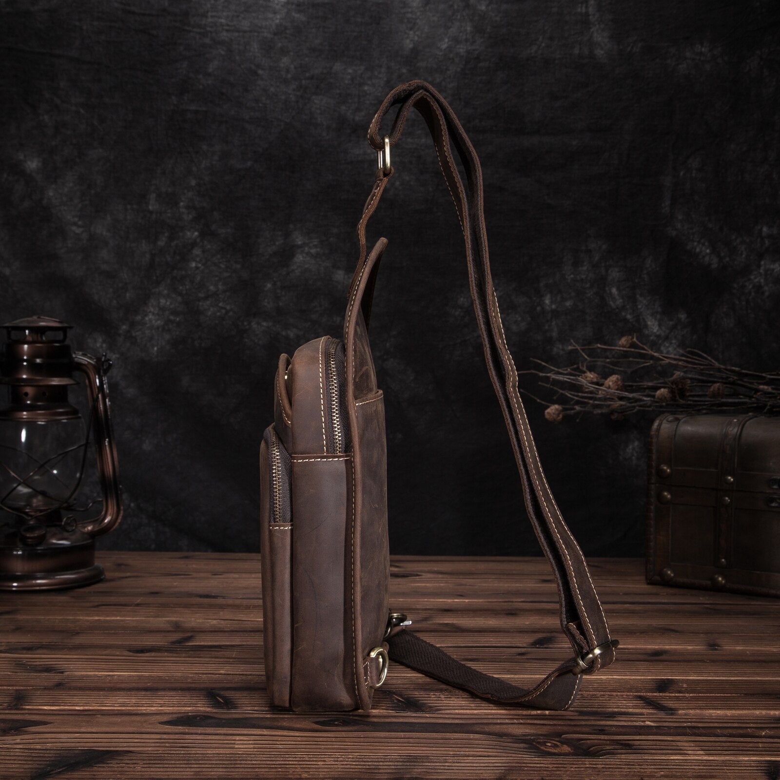 Le'aokuu Men Crazy Horse Leather Casual Vintage Chest Bag Sling Bag Design One Shoulder Bag Crossbody Bag For Male 9977D