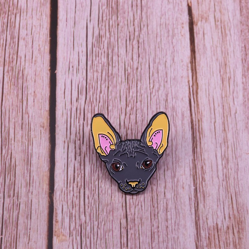 Sphinx cat brooch cute hairless cat animal badge