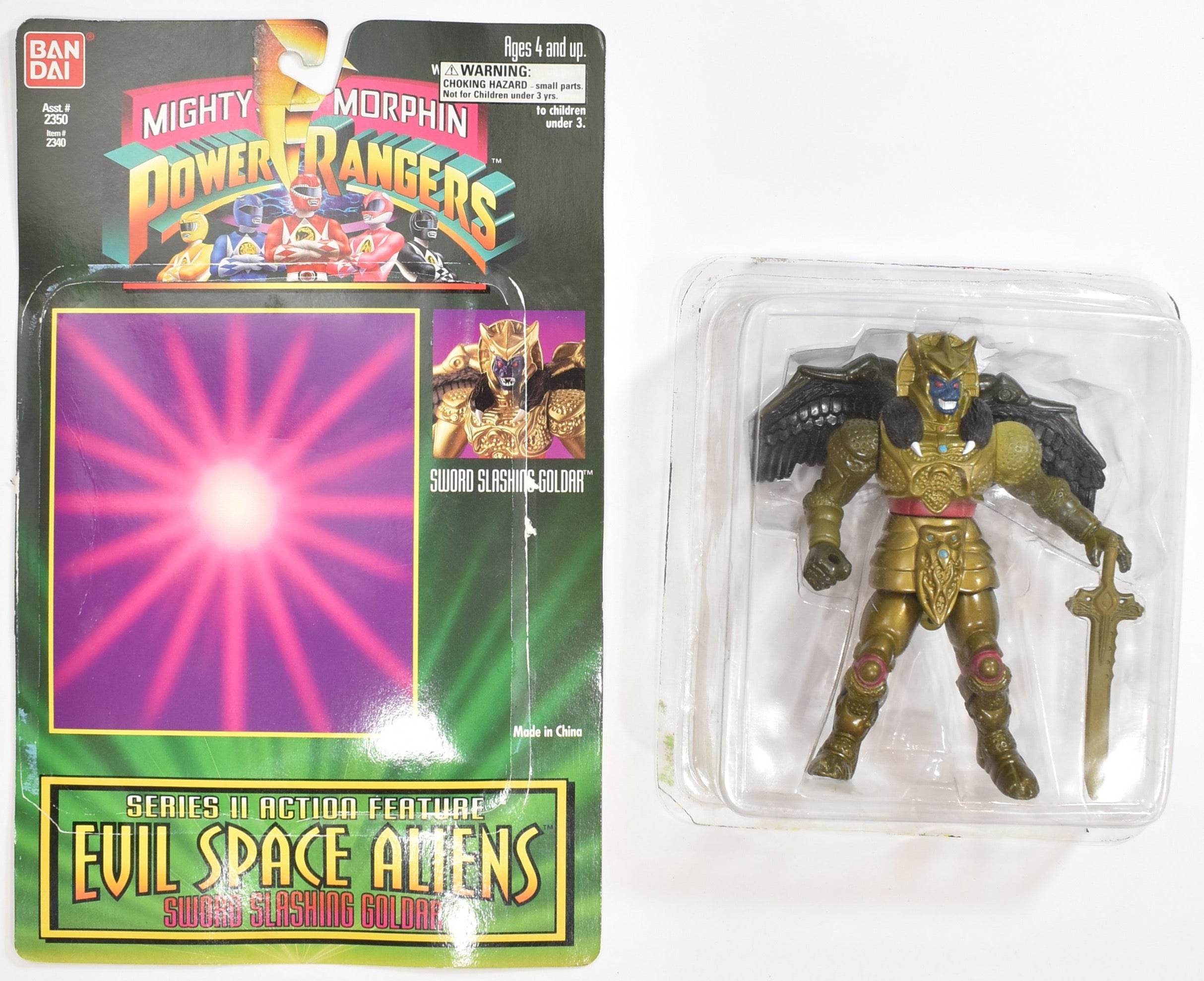 Power Rangers Evil Space Aliens Sword Slashing Goldar 1994 BAN DAI Action Figure